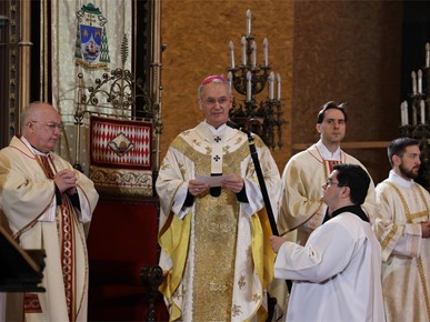 /A/2025/12/Božić/Nadbiskup Kutleša predvodio misno slavlje svetkovine Rođenja Gospodinova u Zagrebačkoj katedrali (4).JPG