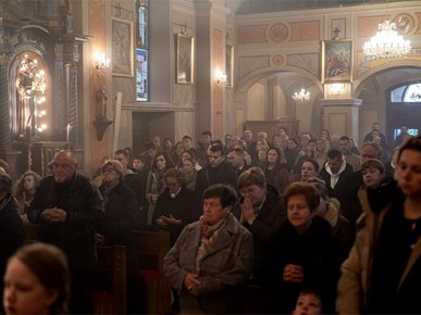 /A/2025/12/C/251206 Biskup Šaško posvetio novi oltar u Župi sv. Nikole u Bistri (21).jpg