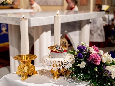 /A/2025/12/C/251206 Biskup Šaško posvetio novi oltar u Župi sv. Nikole u Bistri (7).jpg