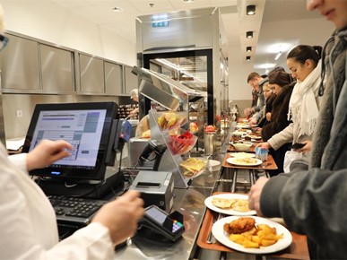 /A/2025/12/C/Blagoslov i otvorenje studentskog restorana na HKS-u (30).JPG