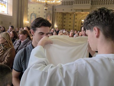 /A/2025/12/C/Primanje u ministrantsku službu (3).jpeg