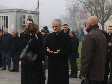 /A/2025/12/D/251212 Obilazak katedrale (35).JPG