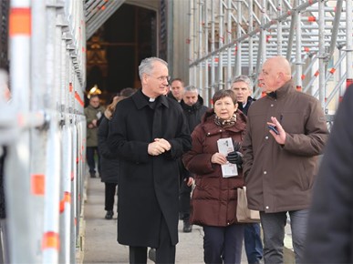 /A/2025/12/D/251212 Obilazak katedrale (41).JPG