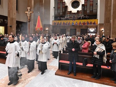 /A/2025/12/D/Kardinal Bozanić predslavio euharistijsko slavlje na Svetom Duhu na svetkovinu Bezgrešnog začeća BDM (1).JPG