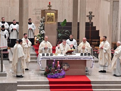 /A/2025/12/D/Kardinal Bozanić predslavio euharistijsko slavlje na Svetom Duhu na svetkovinu Bezgrešnog začeća BDM (13).JPG