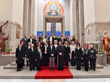 /A/2025/12/D/Kardinal Bozanić predslavio euharistijsko slavlje na Svetom Duhu na svetkovinu Bezgrešnog začeća BDM (18).JPG