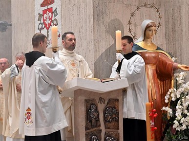 /A/2025/12/D/Kardinal Bozanić predslavio euharistijsko slavlje na Svetom Duhu na svetkovinu Bezgrešnog začeća BDM (9).JPG