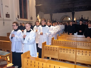 /A/2025/12/E/251211 Podjela službi lektorata i akolitata u Nadbiskupskom bogoslovnom sjemeništu (16).jpg