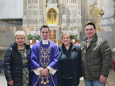 /A/2025/12/E/Caritasovi korisnici i djelatnici na Nedjelju Caritasa posijali sjeme nade.jpg