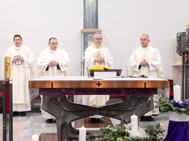 /A/2025/12/F/Definitivna inkorporacija i đakonsko ređenje o. Sebastiana Slovića (7).jpg