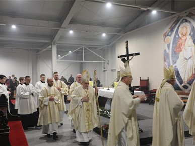 /A/2025/12/G/Kardinal Bozanić predvodio misu zahvalnicu za kraj godine (24).JPG