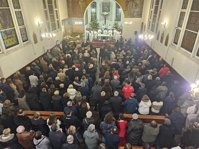 /A/2025/12/G/Proslavljena župna svetkovina u Župi Svete Obitelji u Zagrebu (1).jpg