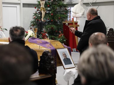/A/2025/12/Ispraćaj mons Jurja Jerneića/251227 Ispraćaj mons. Jerneića (1).JPG