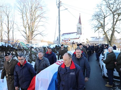 /A/2025/12/Ispraćaj mons Jurja Jerneića/251227 Ispraćaj mons. Jerneića (50).JPG