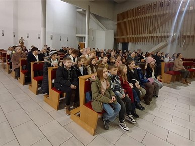 /A/2025/2/A/Proslava svetkovine sv. Anđele Merici u Župi sv. Ivana apostola i evanđelista u Utrini (3).jpg