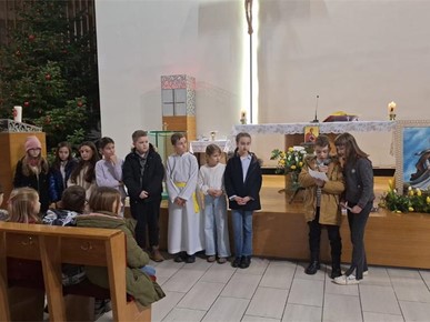 /A/2025/2/A/Proslava svetkovine sv. Anđele Merici u Župi sv. Ivana apostola i evanđelista u Utrini (4).jpg