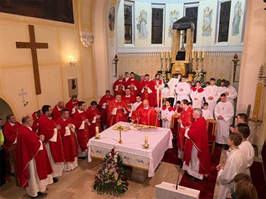 /A/2025/2/B/Osmi dan devetnice uoči Stepinčeva u Krašiću (2).jpg