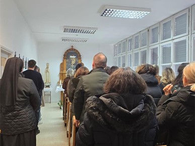 /A/2025/2/D/Održana duhovna obnova za djelatnike Nadbiskupske klasične gimnazije (3).jpg