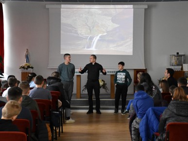 /A/2025/3/A/dekanatski susret 7.jpg