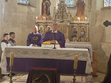 /A/2025/3/B/U Novigradu na Dobri u službu uveden svećenik s Filipina (2).jpg