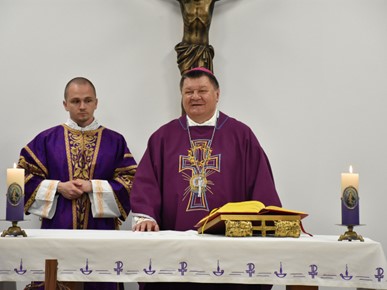 /A/2025/3/C/Biskup Huzjak u Sjemeništu (7).jpg