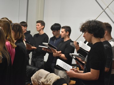 /A/2025/3/E/Dan NKG-a (6).jpg