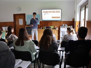 /A/2025/3/F/Drugi susret specijalizacije instruktora (2).JPG