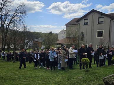 /A/2025/4/B/Hodočasnički križni put u Novigradu na Dobri (2).jpg