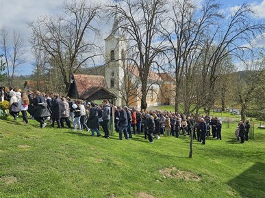 /A/2025/4/B/Hodočasnički križni put u Novigradu na Dobri (3).jpg
