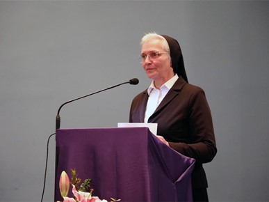 /A/2025/4/B/Korizmeni susret nadbiskupa Kutleše i redovnica Zagrebačke nadbiskupije (2).jpg