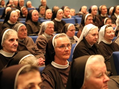 /A/2025/4/B/Korizmeni susret nadbiskupa Kutleše i redovnica Zagrebačke nadbiskupije (5).JPG