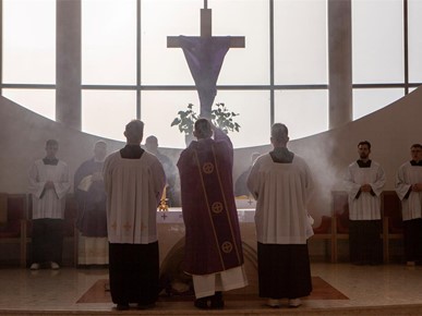 /A/2025/4/B/Zajednička pobožnost tri župe Više od 500 vjernika sudjelovalo u križnom putu (5).jpg