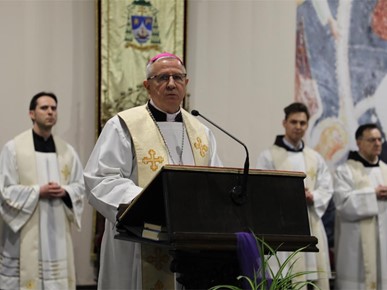 /A/2025/4/C/Biskup Gorski susreo se s katekumenima i odraslim pripravnicima za sakramente kršćanske inicijacije (2).JPG