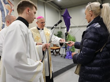 /A/2025/4/C/Biskup Gorski susreo se s katekumenima i odraslim pripravnicima za sakramente kršćanske inicijacije (20).JPG