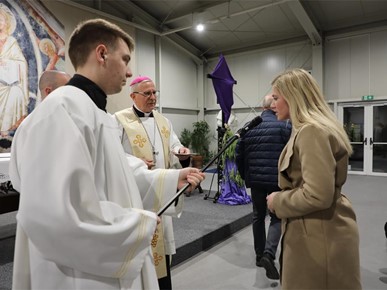 /A/2025/4/C/Biskup Gorski susreo se s katekumenima i odraslim pripravnicima za sakramente kršćanske inicijacije (26).JPG