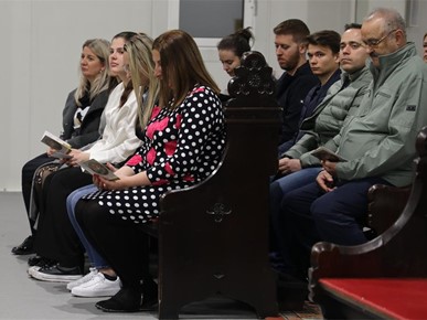 /A/2025/4/C/Biskup Gorski susreo se s katekumenima i odraslim pripravnicima za sakramente kršćanske inicijacije (30).JPG