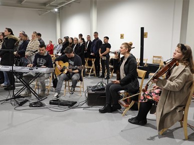 /A/2025/4/C/Biskup Gorski susreo se s katekumenima i odraslim pripravnicima za sakramente kršćanske inicijacije (36).JPG