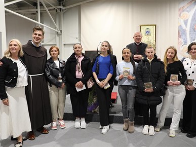 /A/2025/4/C/Biskup Gorski susreo se s katekumenima i odraslim pripravnicima za sakramente kršćanske inicijacije (37).JPG