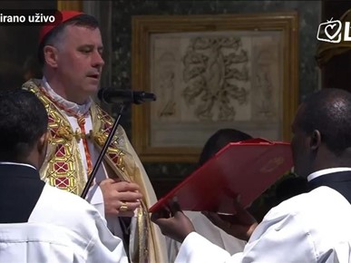 /A/2025/4/E/Kardinal Bozanić sudjelovao na molitvi Večernje u bazilici Svete Marije Velike (1).jpeg