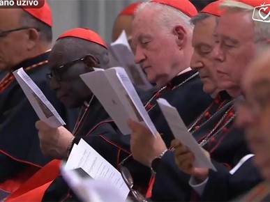 /A/2025/4/E/Kardinal Bozanić sudjelovao na molitvi Večernje u bazilici Svete Marije Velike (3).jpeg