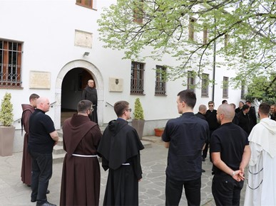 /A/2025/4/F/Duhovno-studijsko putovanje polaznika Đakonske pastoralne godine u Bosnu i Hercegovinu (6).JPG