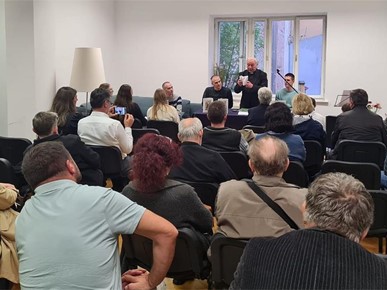 /A/2025/4/F/Predstavljena nova knjiga o bl. Ivanu Merzu (4).jpg