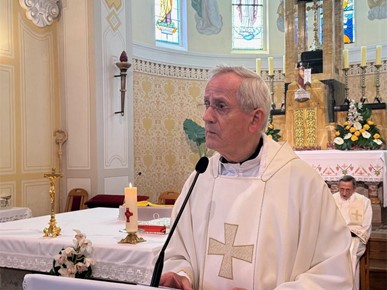 /A/2025/4/F/Proslavljena 46. obljetnica svećeničkog ređenja u Krašiću 5.jpg