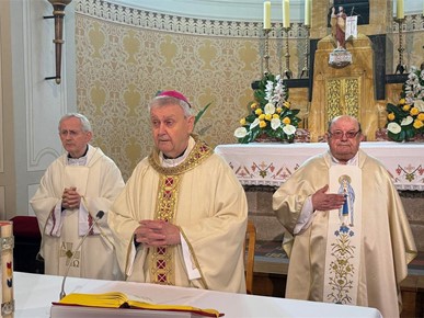 /A/2025/4/F/Proslavljena 46. obljetnica svećeničkog ređenja u Krašiću 6.jpg