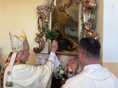 /A/2025/4/F/posveta oltara.jpeg