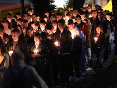 /A/2025/4/Križni put za mlade na Ksaveru/250411 Križni put za mlade na Ksaveru (6).JPG