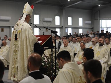 /A/2025/4/Misa posvete ulja - Veliki četvrtak/250417 Misa posvete ulja (14).JPG