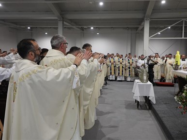 /A/2025/4/Misa posvete ulja - Veliki četvrtak/250417 Misa posvete ulja (27).JPG