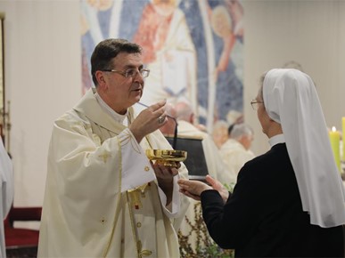 /A/2025/4/Misa večere Gospodnje - Veliki četvrtak/Nadbiskup Kutleša predvodio Misu večere Gospodnje (16).JPG