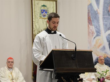 /A/2025/4/Misa večere Gospodnje - Veliki četvrtak/Nadbiskup Kutleša predvodio Misu večere Gospodnje (3).JPG